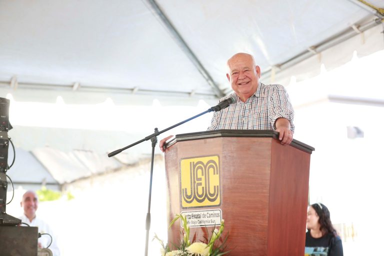 Reconoce gobernador VCC, a los camineros en su día – Gobierno de Baja ...