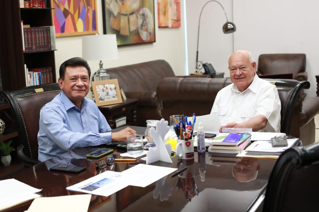 SE REÚNE GOBERNADOR VCC CON TITULAR DE INFONAVIT EN BCS – Gobierno de ...
