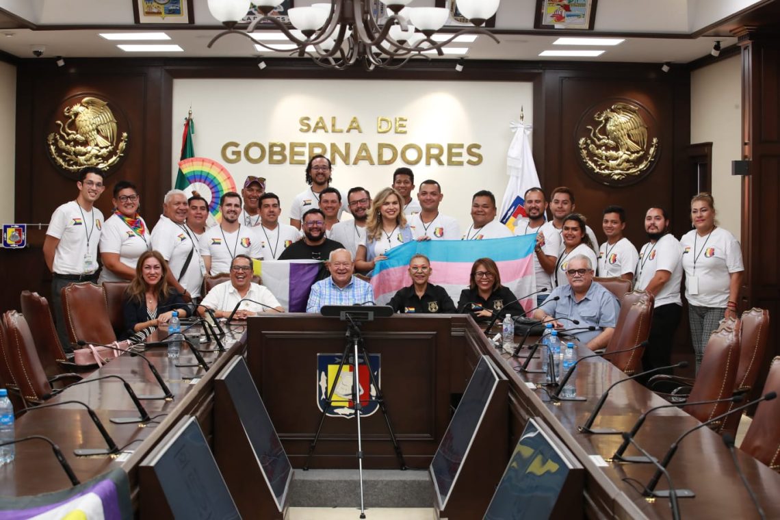 Víctor Castro Cosío recibe a integrantes del Parlamento Sudcaliforniano ...