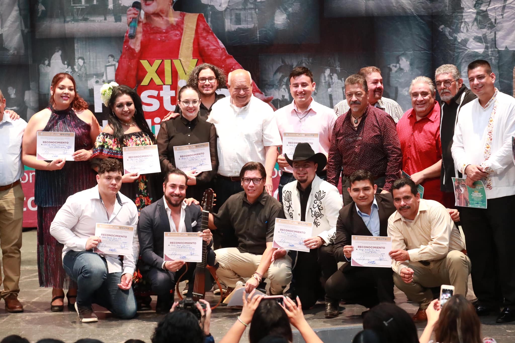 Asiste Gobernador al XIV Festival Sudcaliforniano de la Canción ...